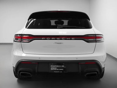 2025 Porsche Macan Base
