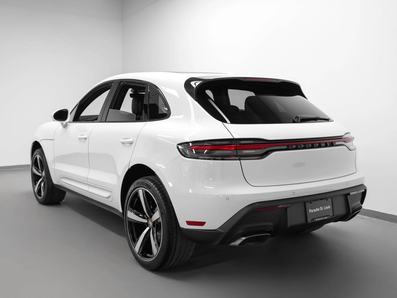 2026 Porsche Macan Macan