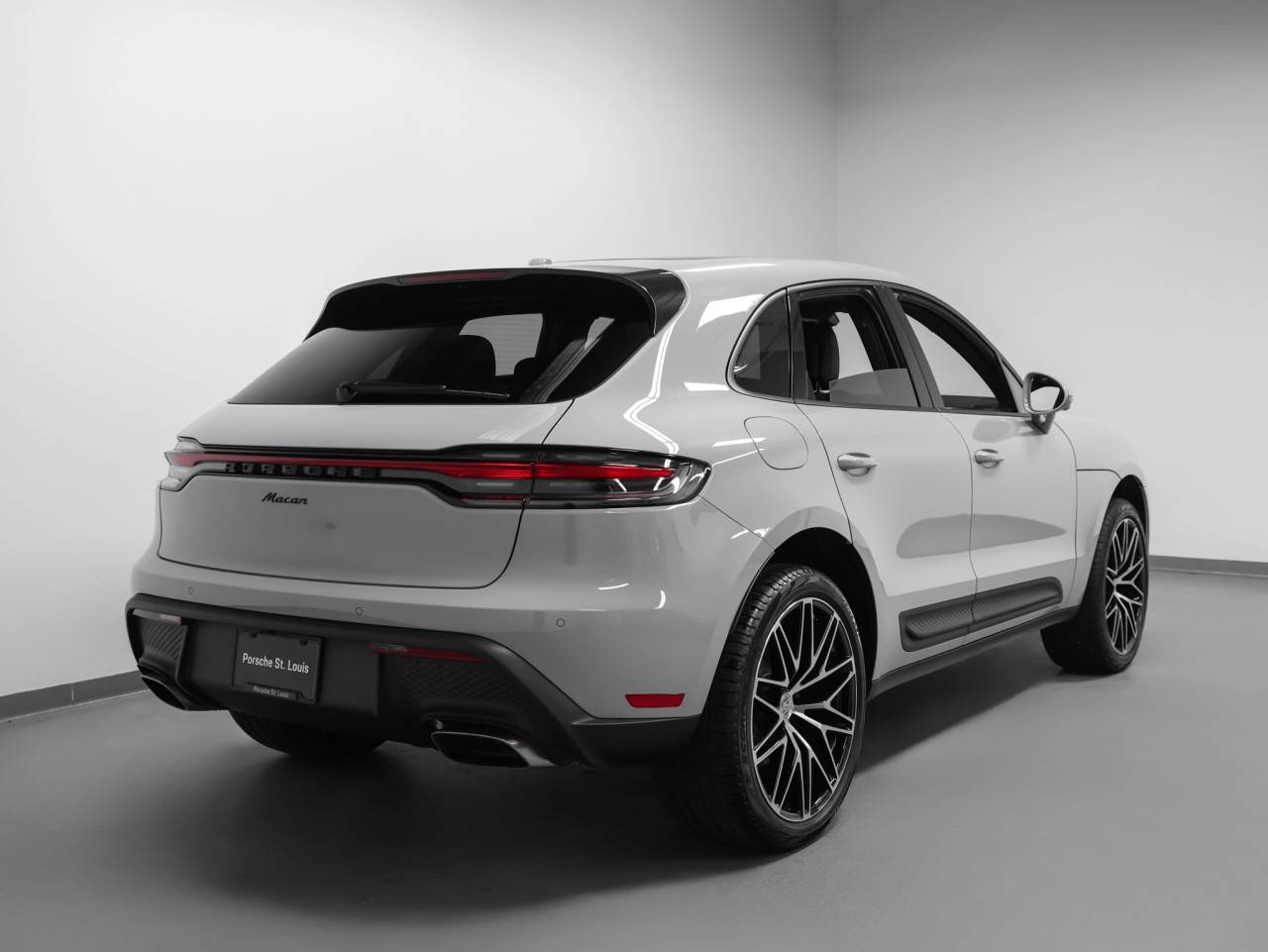 2026 Porsche Macan Macan