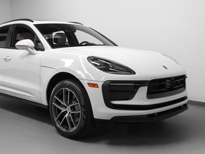 2026 Porsche Macan Macan