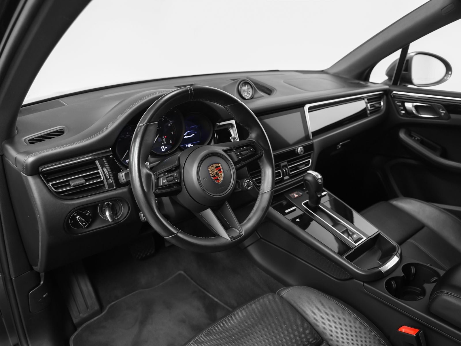 2023 Porsche Macan Macan T