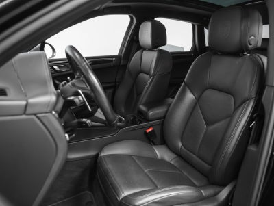 2023 Porsche Macan Macan T
