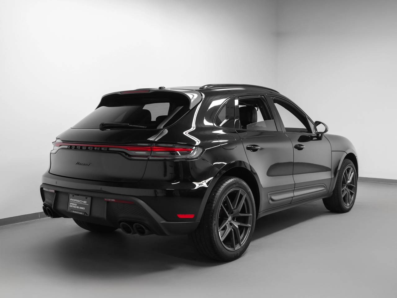 2023 Porsche Macan Macan T