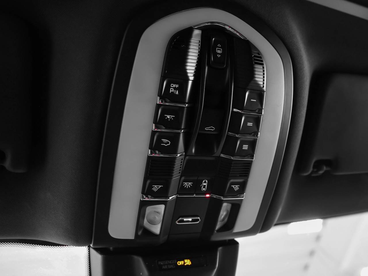 2023 Porsche Macan Macan T