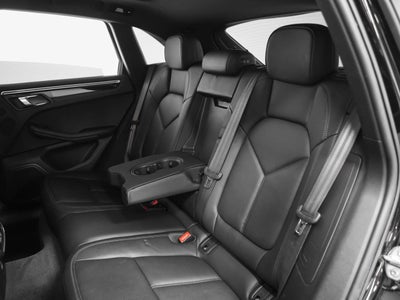 2023 Porsche Macan Macan T
