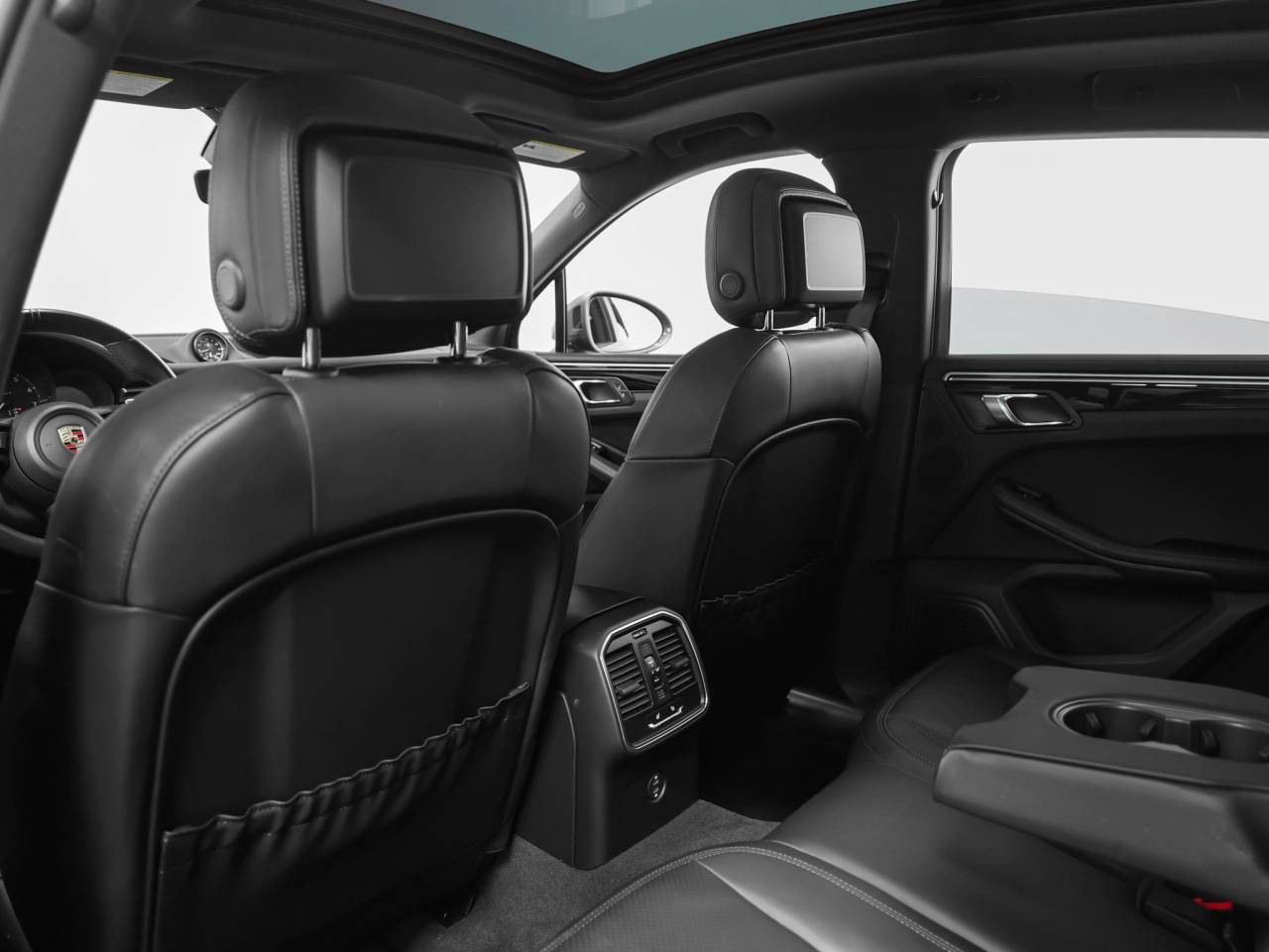 2023 Porsche Macan Macan T