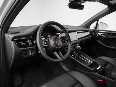 2025 Porsche Macan Macan