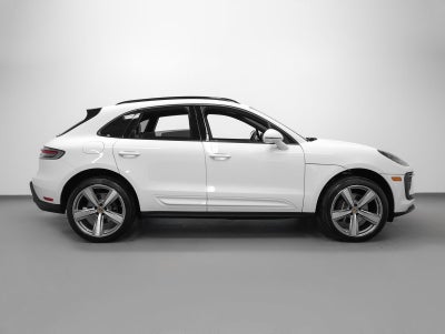 2026 Porsche Macan Macan
