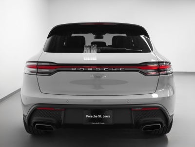 2026 Porsche Macan Base