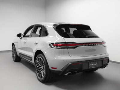 2026 Porsche Macan Base