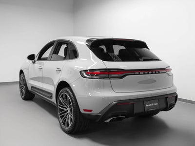 2026 Porsche Macan Base