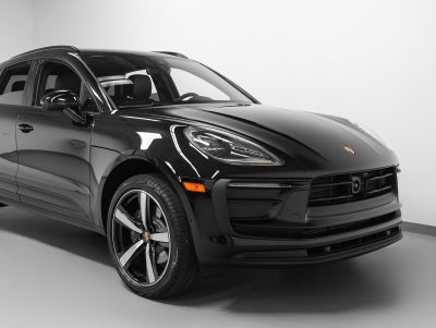 2026 Porsche Macan Macan