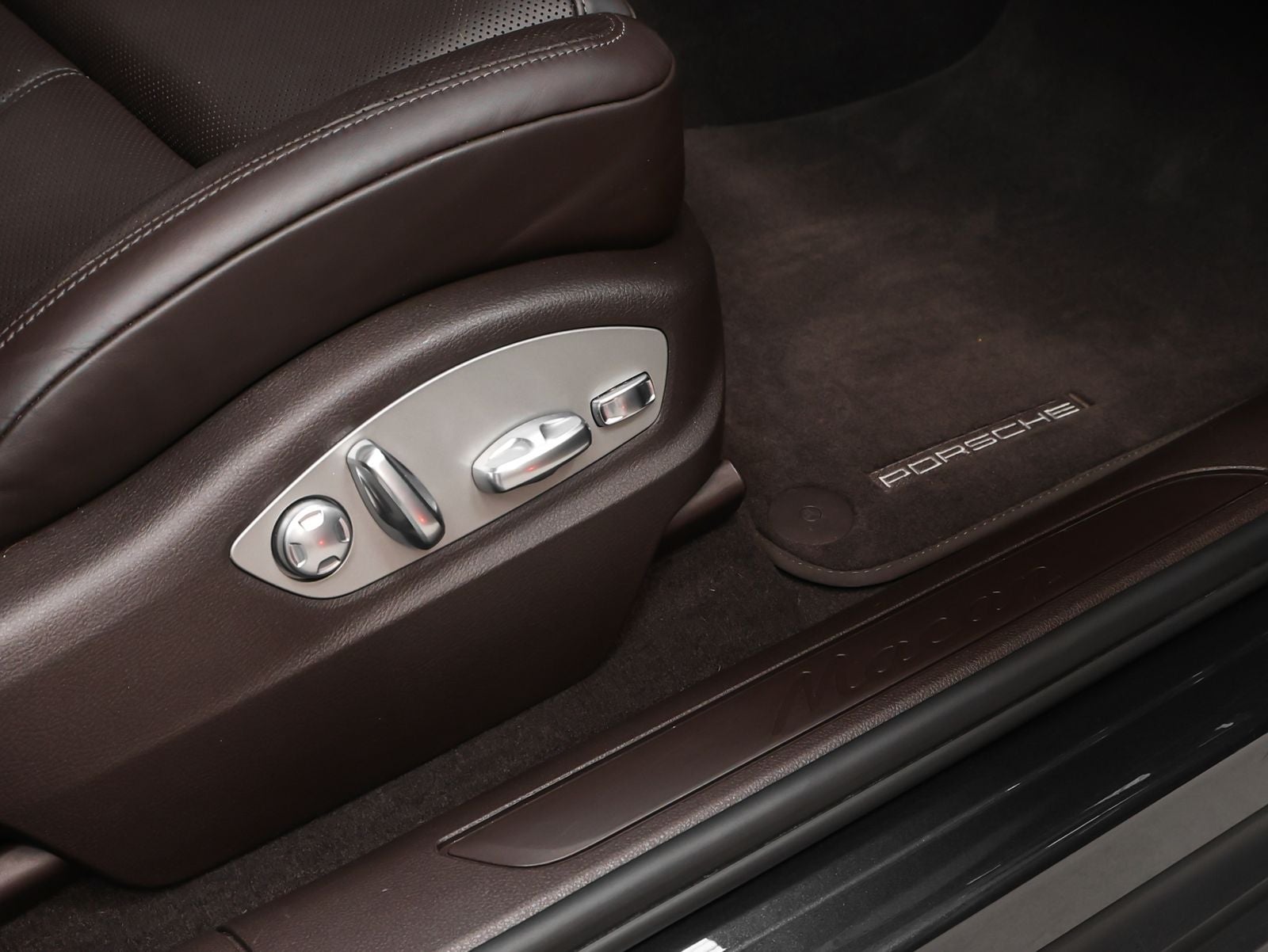 2019 Porsche Macan Macan