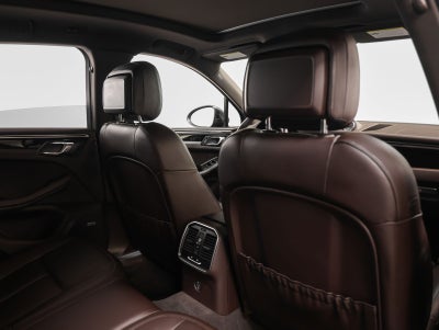 2019 Porsche Macan Macan