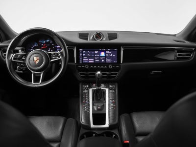 2021 Porsche Macan Macan