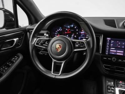 2021 Porsche Macan Macan