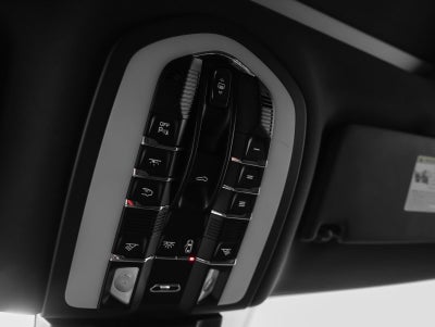 2021 Porsche Macan Macan