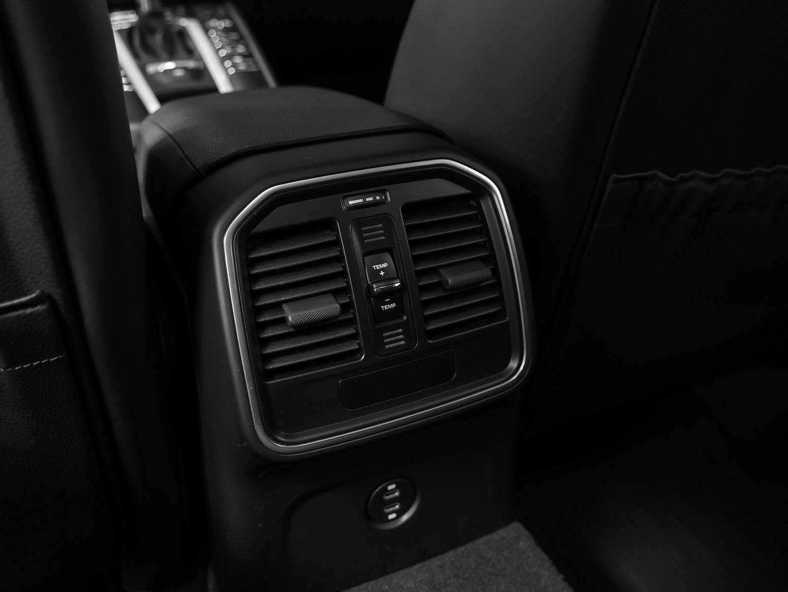 2021 Porsche Macan Macan