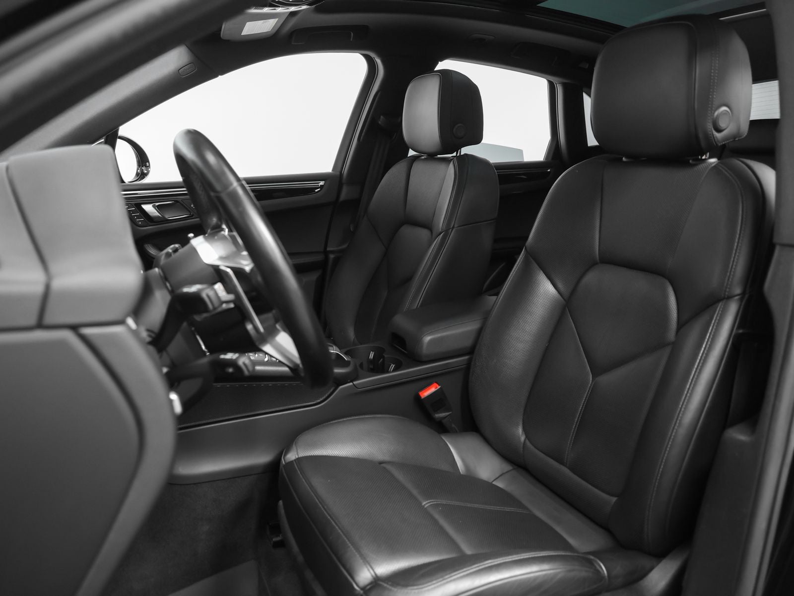 2021 Porsche Macan Macan