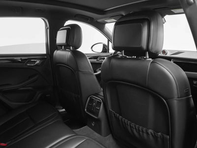 2021 Porsche Macan Macan