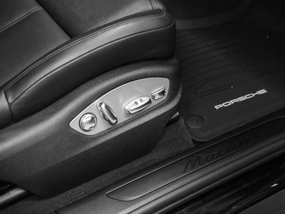 2021 Porsche Macan Macan