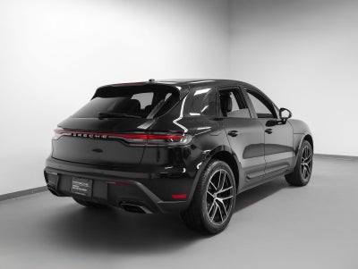 2022 Porsche Macan Macan