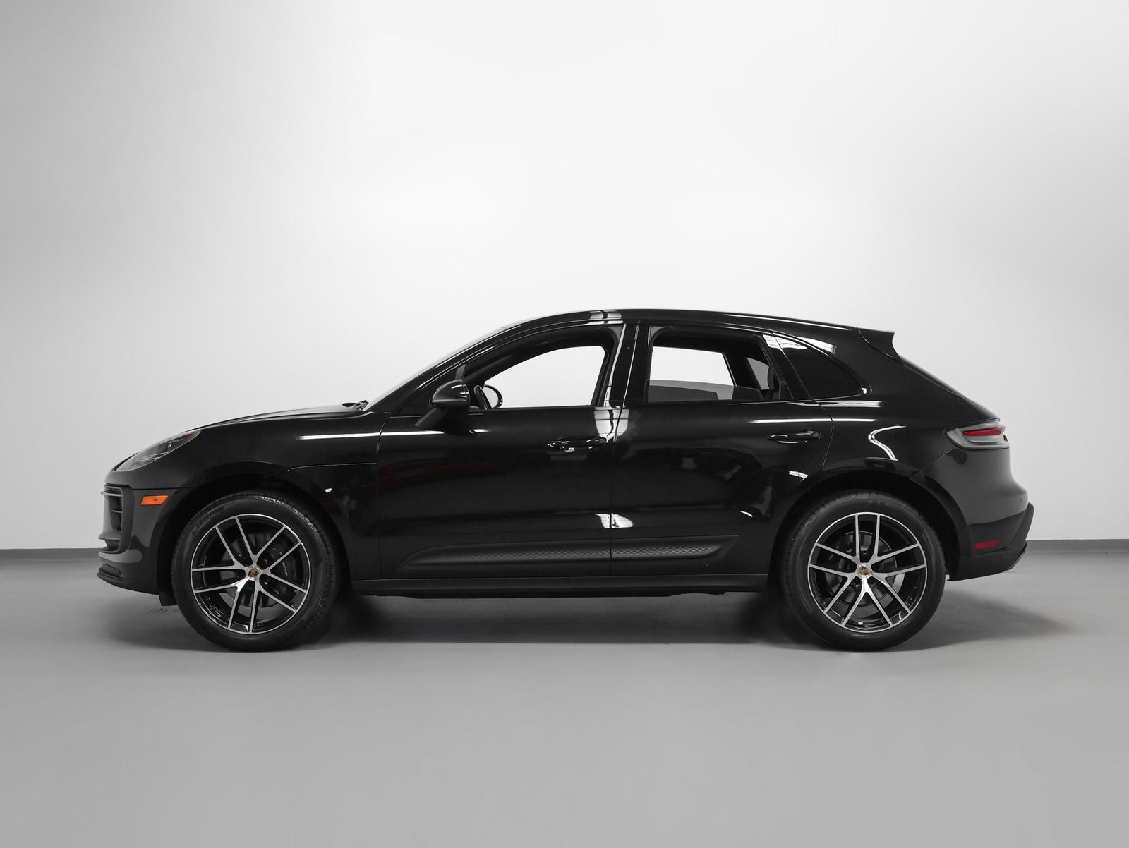 2022 Porsche Macan Macan