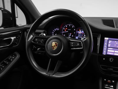 2022 Porsche Macan Macan