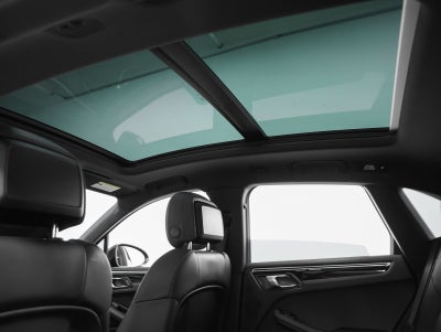 2022 Porsche Macan Macan