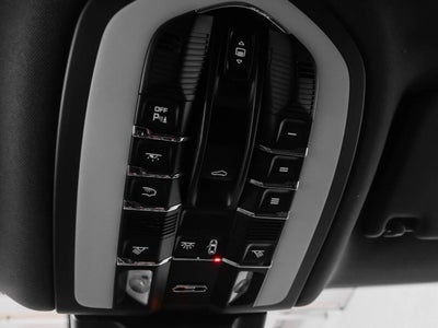 2025 Porsche Macan Macan