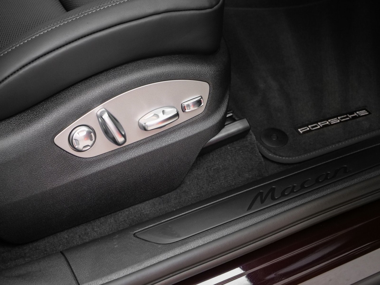 2025 Porsche Macan Macan