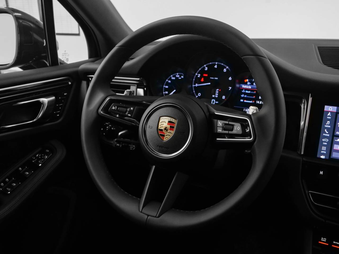 2025 Porsche Macan Macan