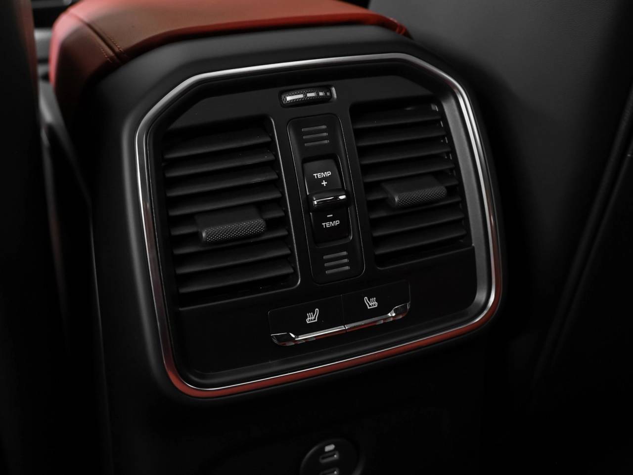 2025 Porsche Macan Macan