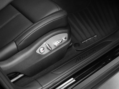 2025 Porsche Macan Macan