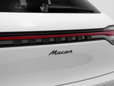 2025 Porsche Macan Base
