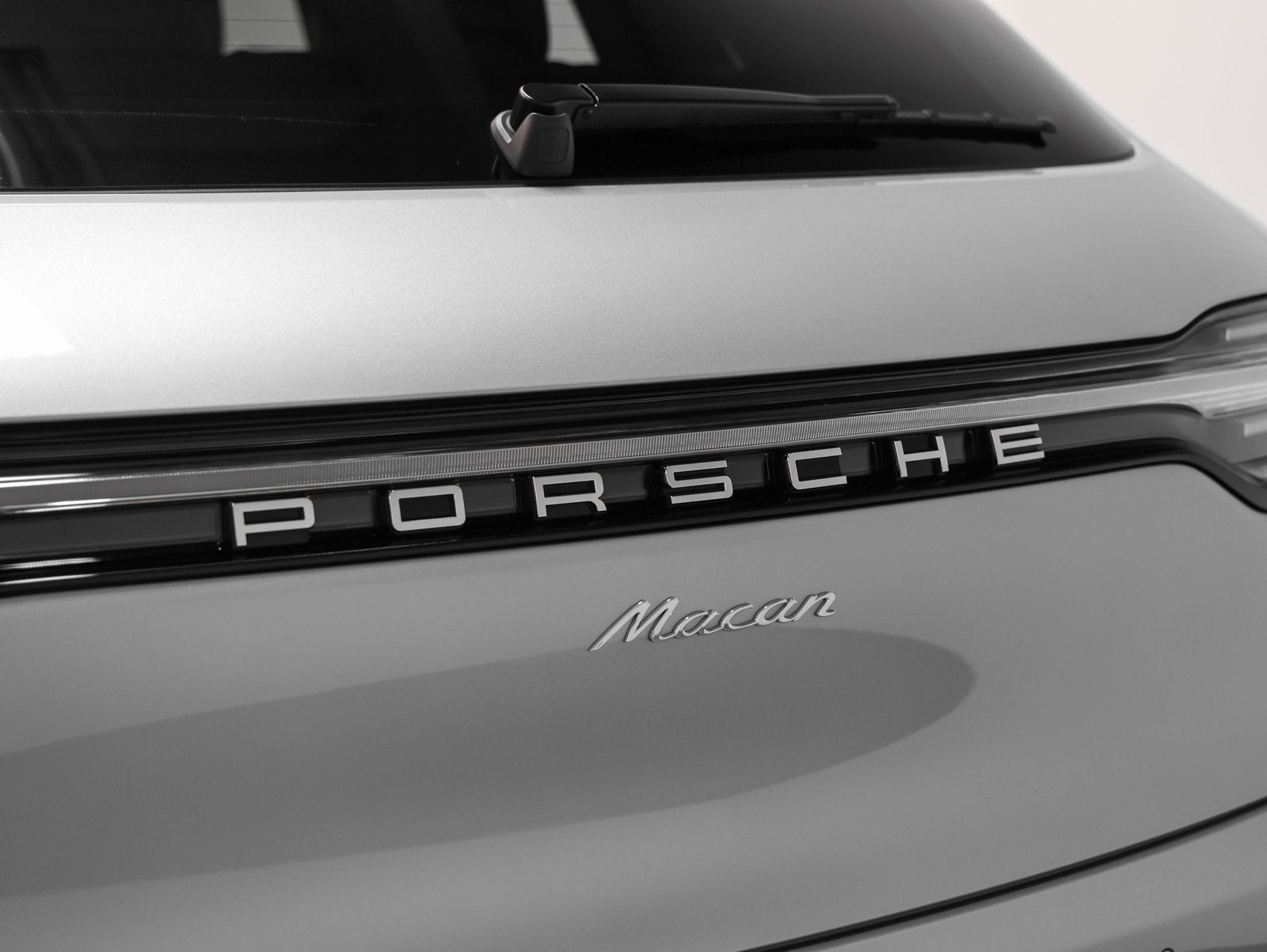 2026 Porsche Macan Macan
