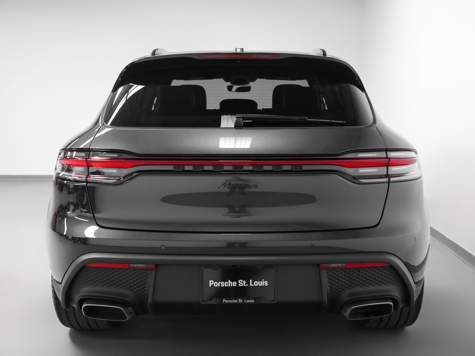 2026 Porsche Macan Base