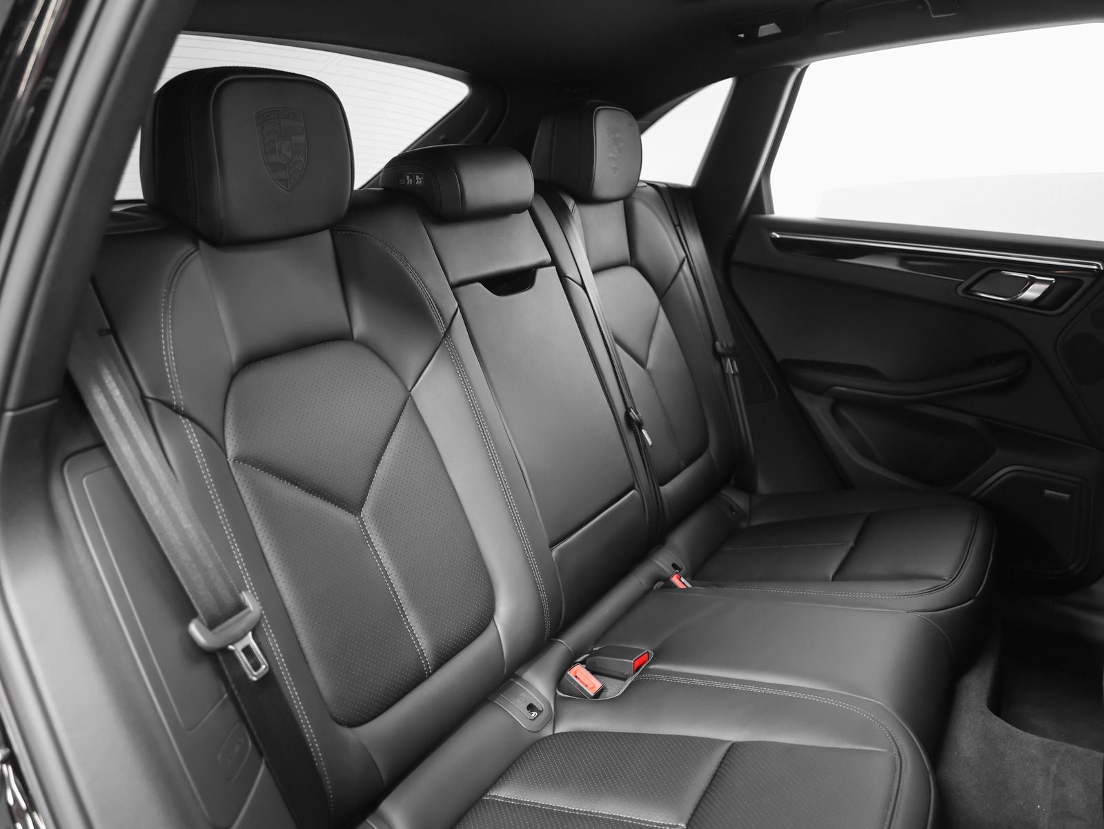2026 Porsche Macan T