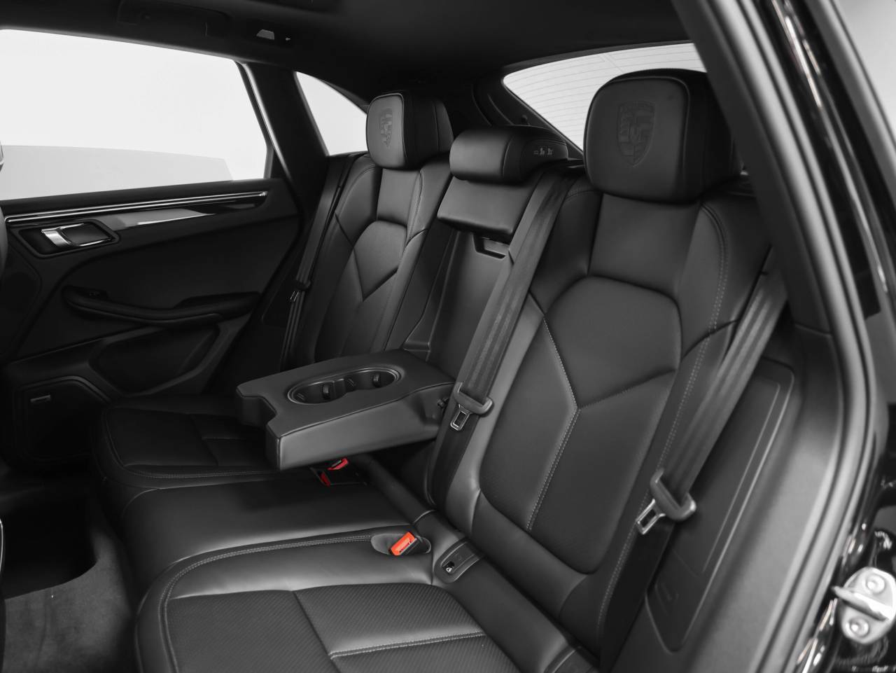 2026 Porsche Macan T