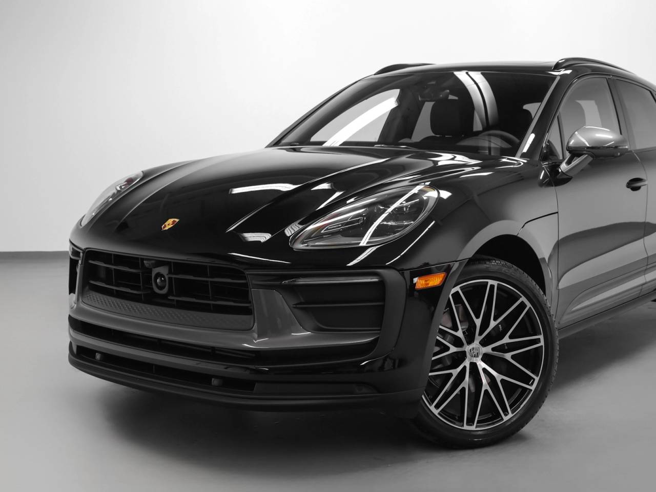 2026 Porsche Macan T