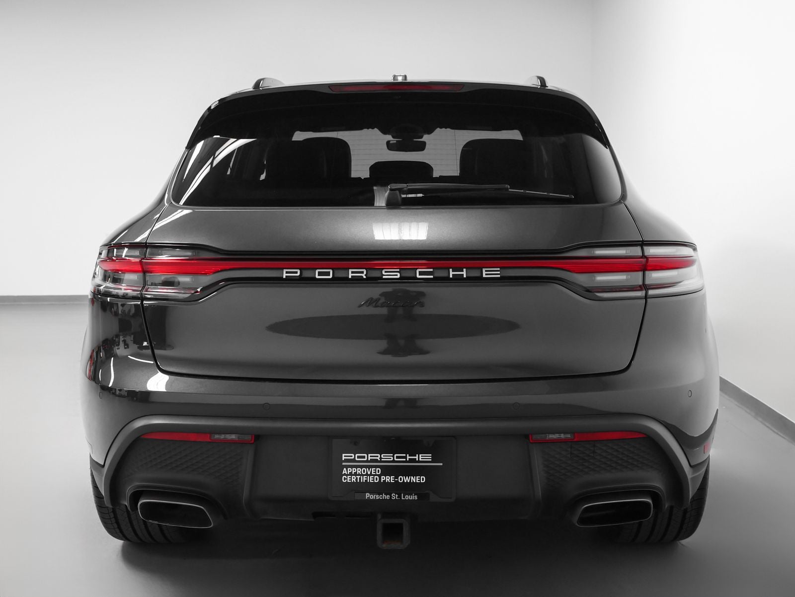2023 Porsche Macan Base