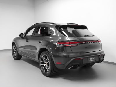 2023 Porsche Macan Base