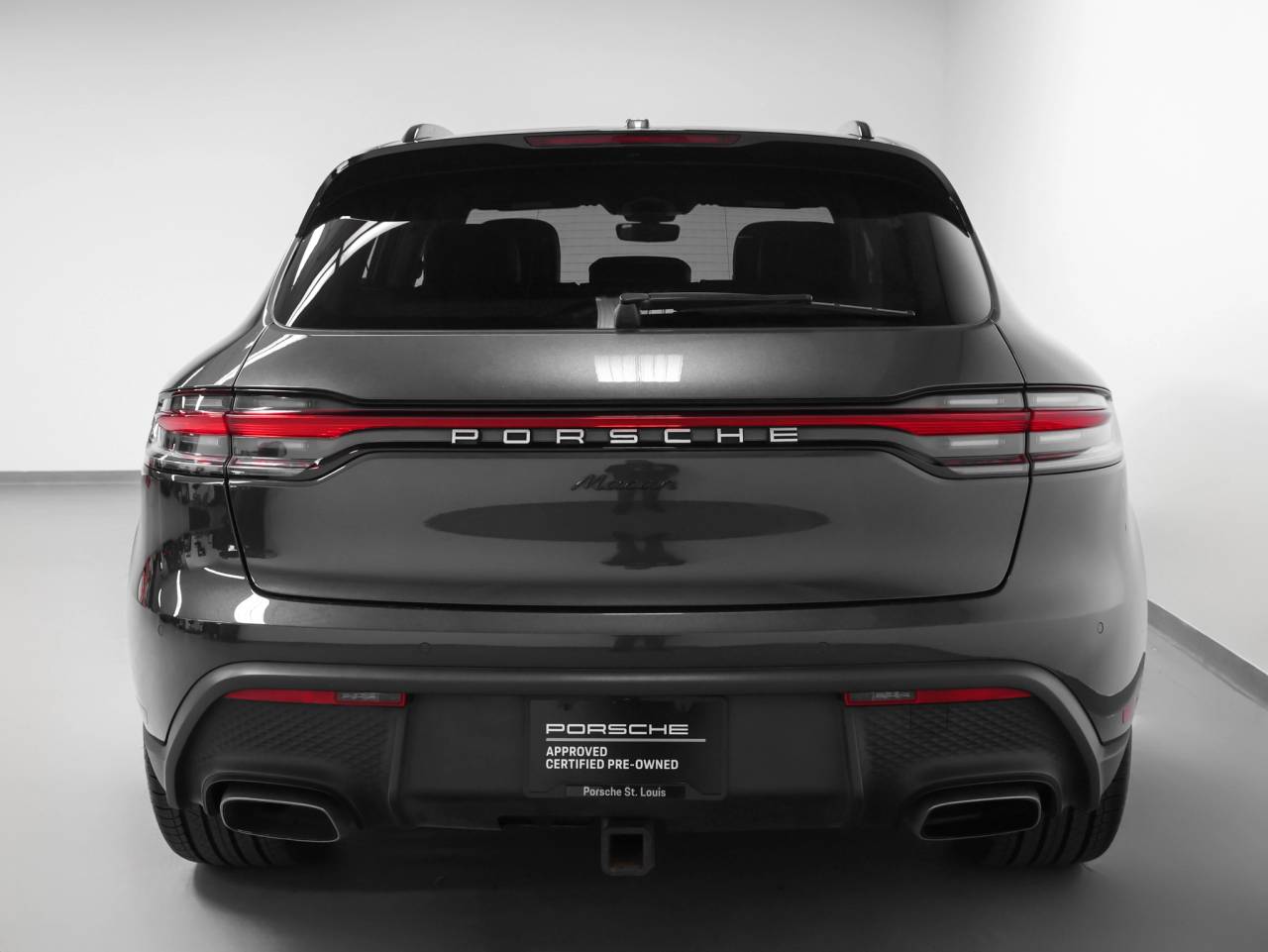 2023 Porsche Macan Base