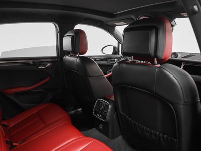 2023 Porsche Macan Base