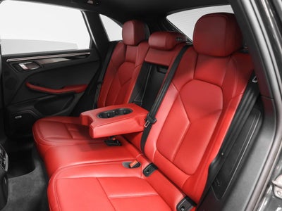 2023 Porsche Macan Base