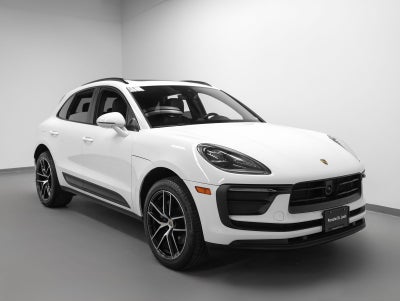 2023 Porsche Macan Macan (MY23)