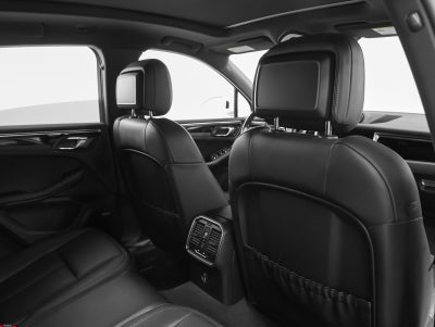 2023 Porsche Macan Macan (MY23)