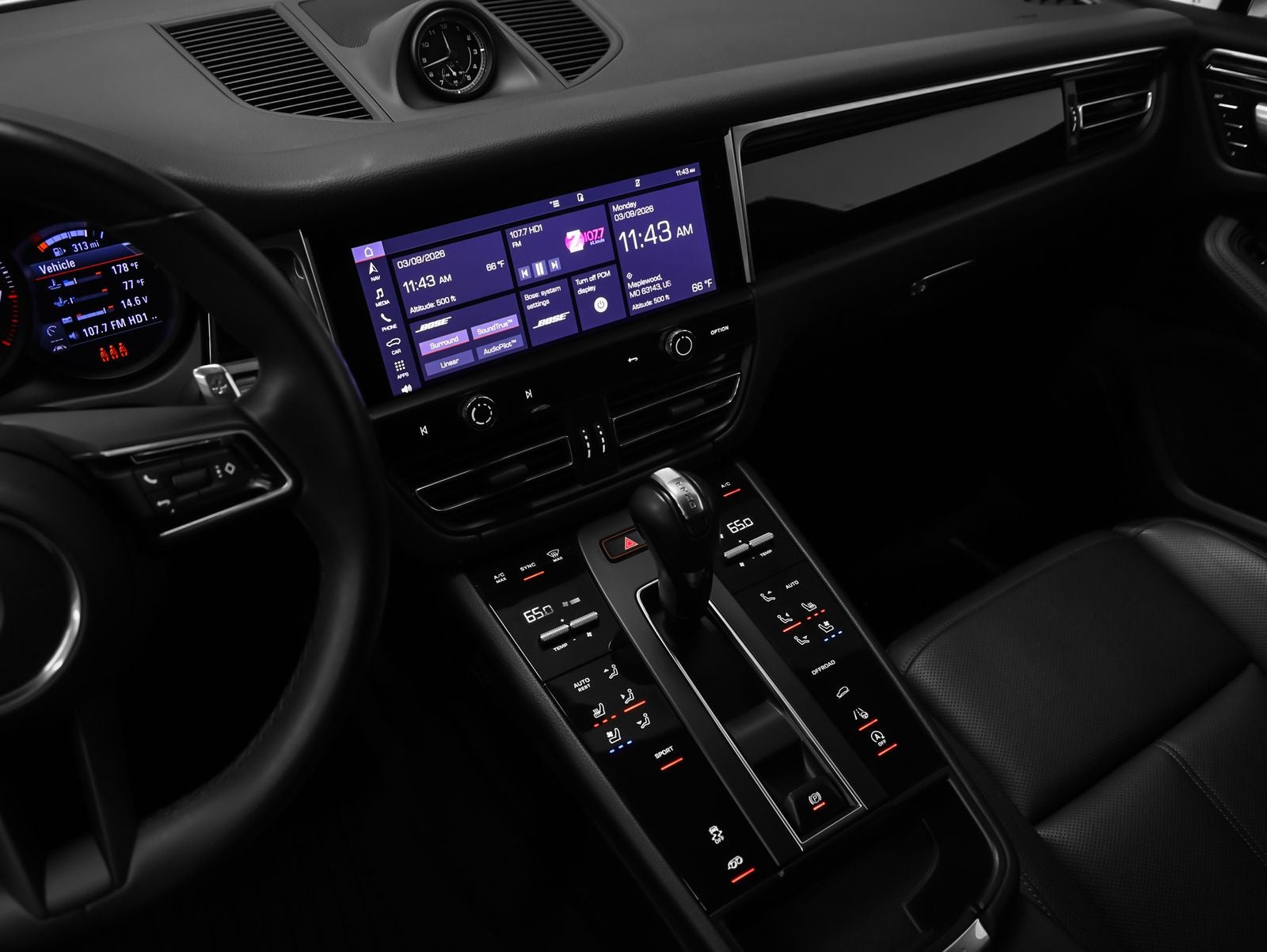 2023 Porsche Macan Macan (MY23)