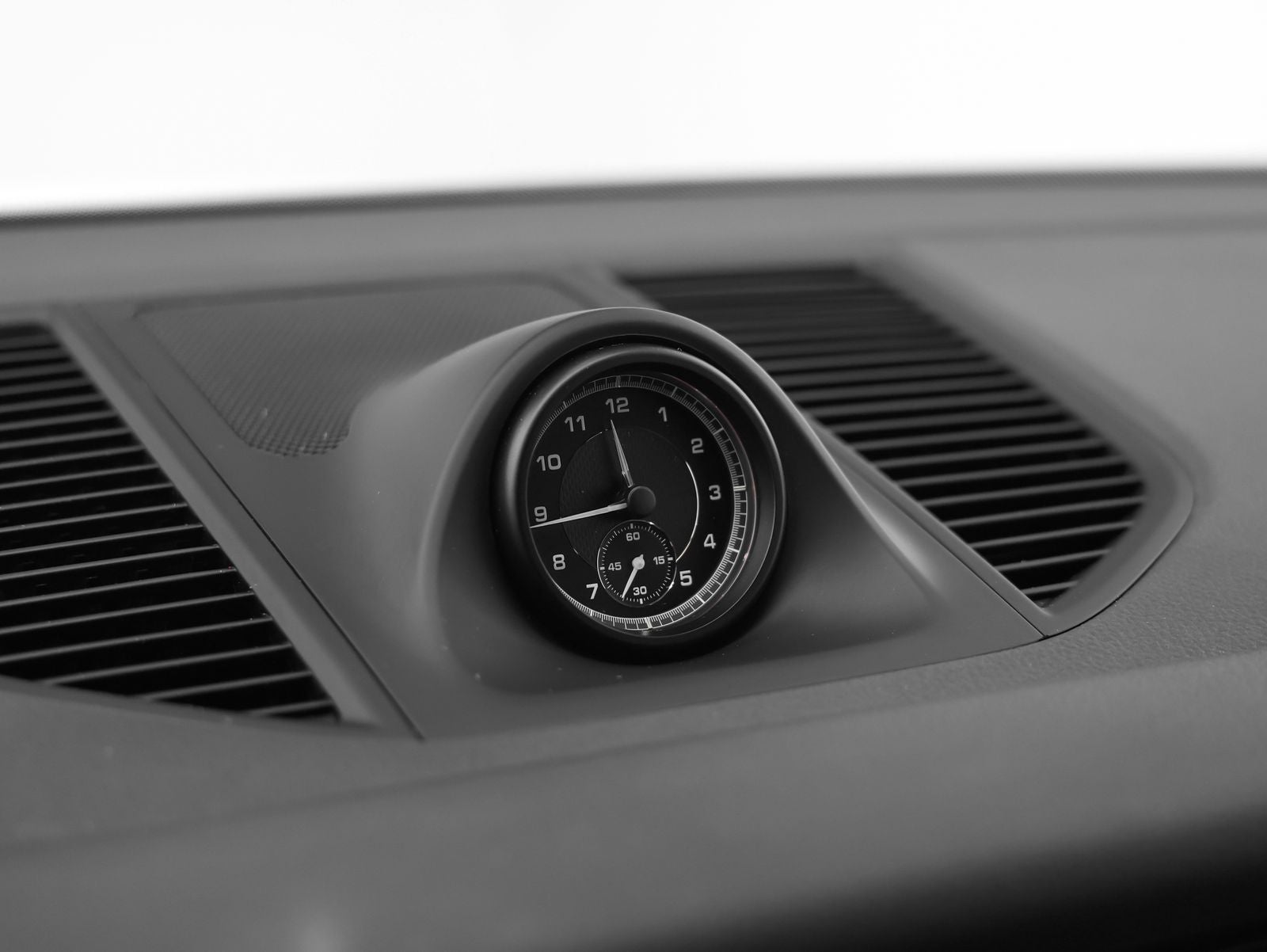 2023 Porsche Macan Macan (MY23)