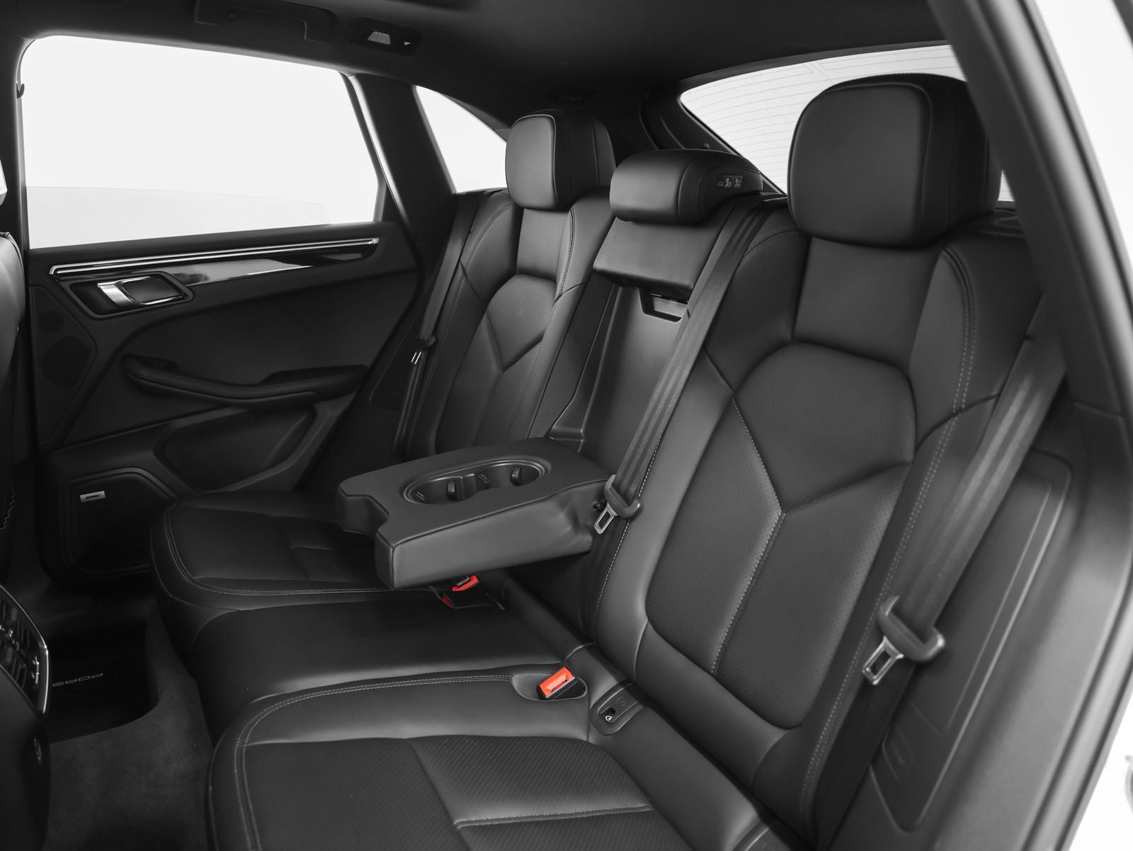 2023 Porsche Macan Macan (MY23)